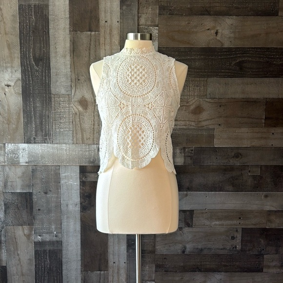 Vintage 90s elegant sleeveless top medium white crochet lace coquette angelic - Picture 11 of 11